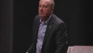 Muharrem İnce’nin agresifliği salonu isyan ettirdi!