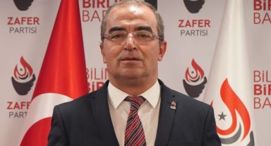Zafer Partisi Kalkınma Politikalarından Sorumlu Genel Başkan Yardımcısı Prof. Dr. Mehmet Alagöz, basın açıklaması yaptı.