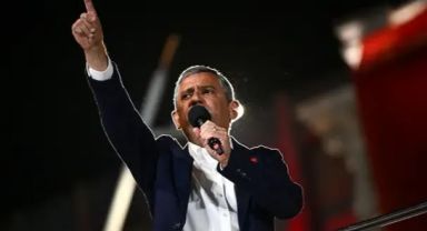 CHP’den İBB iddianamesi sonrası gövde gösterisi: Özgür Özel konuşuyor