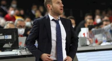 Yeşil-kırmızılı takım, Faruk Beşok’un boşluğunu Candost Volkan ile doldurdu.