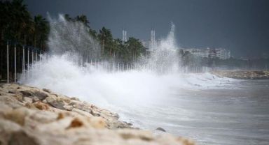 Meteoroloji'den İzmir'e gök gürültülü sağanak yağış uyarısı 4 Aralık Perşembe