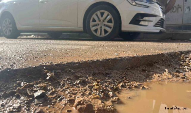 İzmir’de altyapı çalışmaları yolları köstebek yuvasına çevirdi