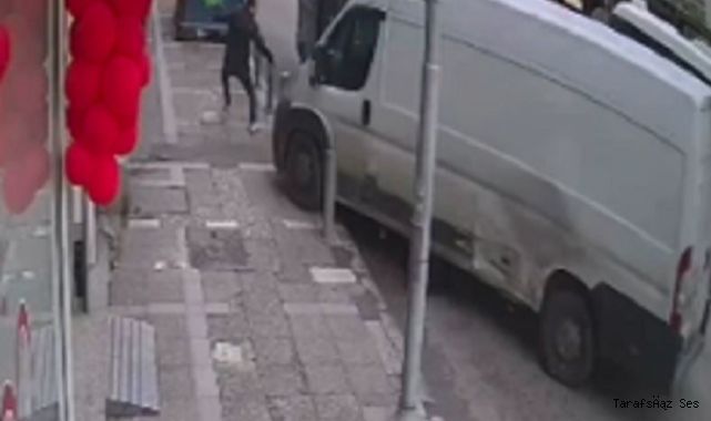 Freni patlayan minibüs, kaldırımdaki yayayı böyle çarptı