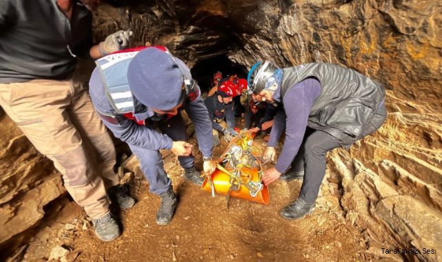 Selçuk'ta mağarada 9 saatlik kurtarma seferberliği