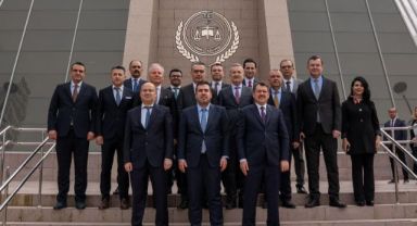 Adalet Bakan Yardımcısı Tuncay, İzmir Adliyesi’ni ziyaret etti