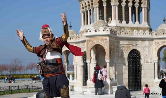 Dünya meydanlarında bir ’Efe’: Ege’nin zeybeğini Avrupa’ya taşıdı