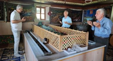 GEDİZ AKÇAALAN’DAKİ EREN VE EVLİYALARA ZİYARETÇİ AKINI