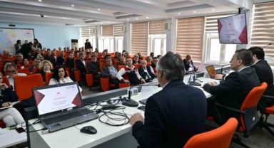 Hayvancılık sektör değerlendirme toplantısı İzmir'de gerçekleştirildi.