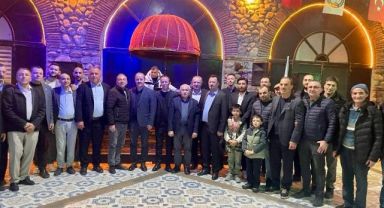 İZMİR’DEKİ KARAMANCALILARDAN İFTAR SOFRASINDA BÜYÜK BULUŞMA.