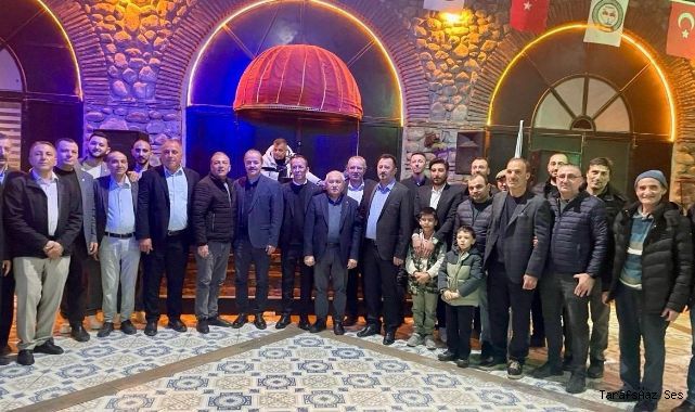 İZMİR’DEKİ KARAMANCALILARDAN İFTAR SOFRASINDA BÜYÜK BULUŞMA.