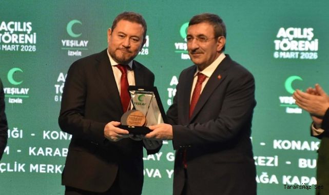 Nazım Torbaoğlu, Cumhurbaşkanı Erdoğan'ın ardından Cevdet Yılmaz'dan da plaket aldı